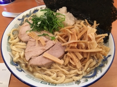 「中華そば750円、海苔増し100円」@ケンチャンラーメン 山形の写真