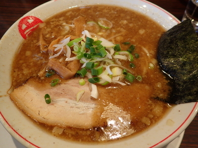 「特濃らーめん」@完熟らーめん 本丸の写真