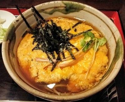 「玉子とじそば　860円」@さらしな総本店 中野北口店の写真