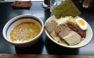 「うま辛つけ麺+小豚(茹)」@山勝角ふじ 南流山店の写真
