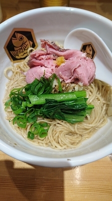 「鯛油そば」@真鯛らーめん 麺魚の写真