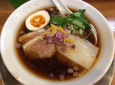 「モチチ新年中華そば」@鶏そばムタヒロの写真