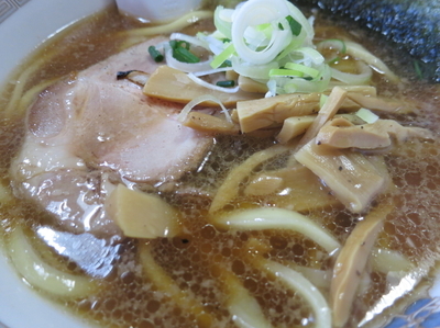 「ラーメン580円」@手打ラーメン 長八の写真