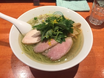 「塩グリーン麺ゆず三つ葉950円」@麺屋 六感堂 Rock'anDoの写真