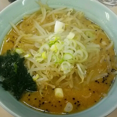 「チャーシュー丼ランチ（味噌ラーメン）８９０円」@あじ平 水戸駅前店の写真