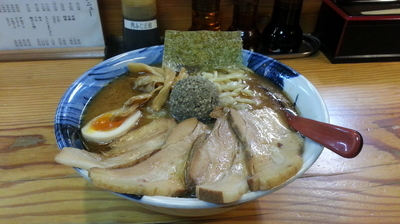 「（限定）煮干らーめん+特盛り+小ぶた」@角ふじ 心麺の写真