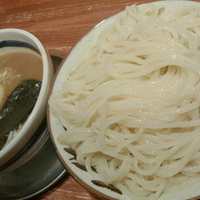 つけ麺大400グラム(900円)味たま(100円)