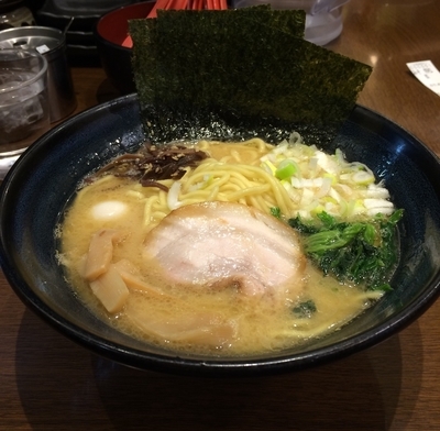 「醤油ラーメン大盛」@松壱家 戸塚店の写真