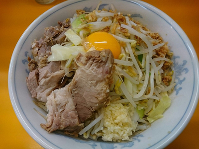 「ラーメン（少なめ） 、汁なし」@ラーメンエース 八王子店の写真