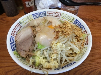 「小ラーメン 汁無 麺少 油からめにんにく ¥690 ¥100」@ラーメン二郎 亀戸店の写真