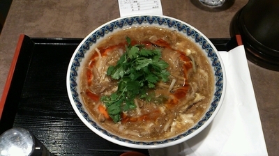 「酸辣湯麺_800円」@炎麻堂 赤坂店の写真