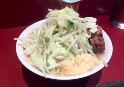 「小ラーメン 700円(ヤサイ・ニンニク)」@ラーメン二郎 荻窪店の写真