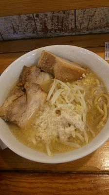 「らーめん+豚二枚」@らーめん 影武者 外伝の写真