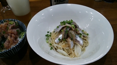「いわしそば＋海鮮丼＋麦酒」@寿製麺よしかわ 川越店の写真