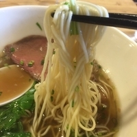 特製牛骨麺