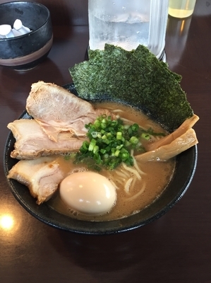 「鶏白湯 醤油 + オーケストラ」@らーめん la.la.la.の写真