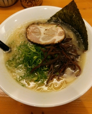 「らぁめん650円 替玉100円」@豚真拉麺 一休 東店の写真