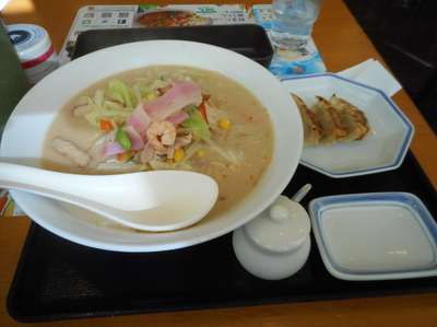 「長崎ちゃんぽん＋餃子３個ランチ」@長崎ちゃんぽん リンガーハット 上尾本町店の写真