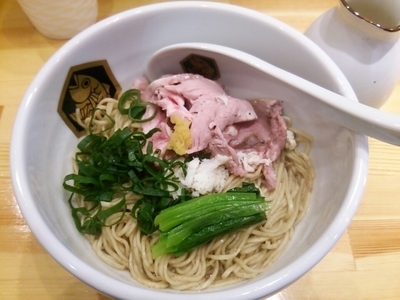 「油そば（スープ付）700円」@真鯛らーめん 麺魚の写真