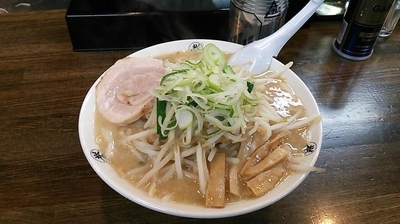 「みそらーめん（７２０円だったか。。。）」@こってりらーめん 誉の写真