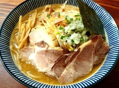 「【限定】味噌拉麺 850円＋ネギ増し100円」@良温(Ra-on)の写真