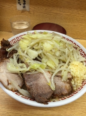 「小ブタ にんにく」@ラーメン二郎 環七新新代田店の写真