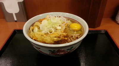 「かき揚げ天玉そば+大盛り」@いろり庵きらく Dila拝島店の写真