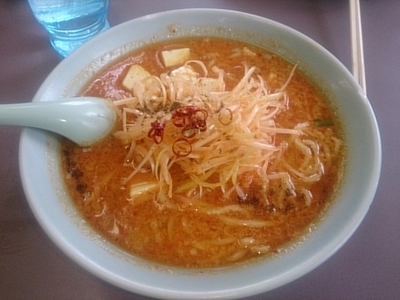 「麻婆味噌ラーメン 辛ネギトッピング」@くるまやラーメン 松本筑摩店の写真