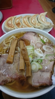 「チャーシュー麺 750円 餃子430円」@一品香 小山の写真