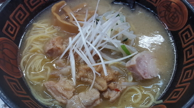 「塩もつそば」@もつの屋の写真