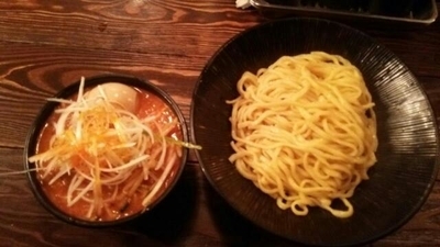 「辛味噌つけそば(あつもり)＋味たま」@大塚屋の写真