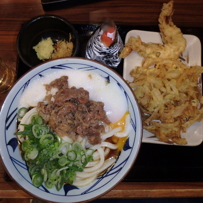 「肉とろ玉(大)(690円)他」@丸亀製麺 可部店の写真