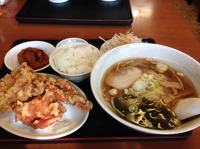 「唐揚げ定食　￥９８０」@中国料理 京華の写真