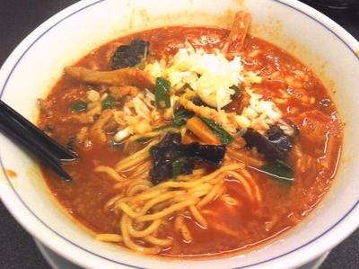 「オロチョンラーメン￥800・デス辛￥200」@とんこつラーメン 田田の写真