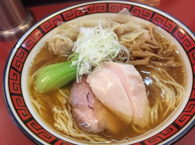 「ワンタン中華そば大盛り」@中華そば 華丸の写真