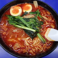 赤レボリューション定食、旨辛麺で(1377円)