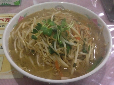 「肉野菜ラーメン+半ライス(850円+100円)」@元祖桃家 大和駅前店の写真