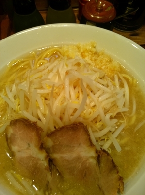 「ラーメン」@ガツ盛りラーメン バンブル 西浦和店の写真