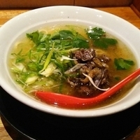 炭火焼鶏麺 塩 820円