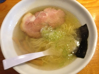「塩らあめん(大盛)」@上州地鶏ラーメン 翔鶴の写真