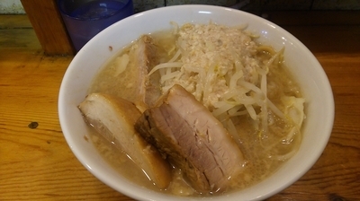 「らーめん+豚二枚」@らーめん 影武者 外伝の写真