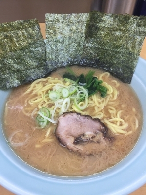 「ラーメン中盛」@味王 阪東橋店の写真