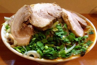 「味噌台湾ラーメン850円　豚マシ150円」@豚星。の写真