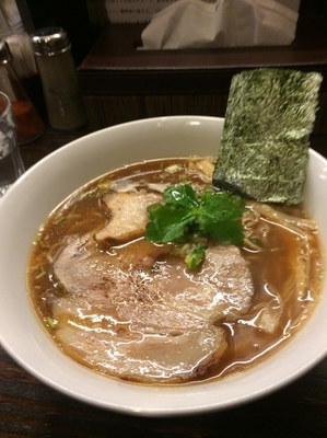 「醤油中華そば750円」@中華そば こむぎの写真