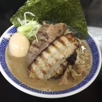 特製肉そば 中 + 半ライス（ランチタイム無料）