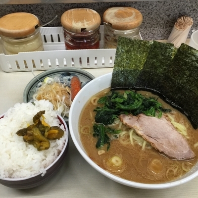 「ラーメン普通盛③」@横浜ラーメン 町田家 町田本店の写真