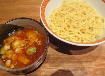 「辛味Ｗつけ麺（並と中の間）」@つけ麺屋 やすべえ 池袋店の写真