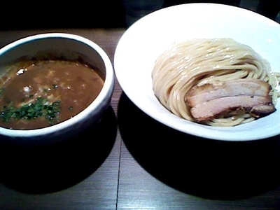 「濃厚煮干しつけ麺（ 830円）+中盛（50円）」@つけ麺 一燈の写真