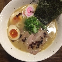 濃厚鶏白湯特製ラーメン 980円