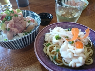 「【限定】ミニ白子そば400円＋海鮮丼400＋日本酒×2」@寿製麺よしかわ 川越店の写真